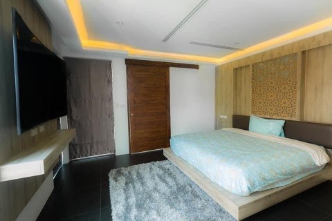Villa in Rawai, Thailand 3 bedrooms № 133890 - photo 8