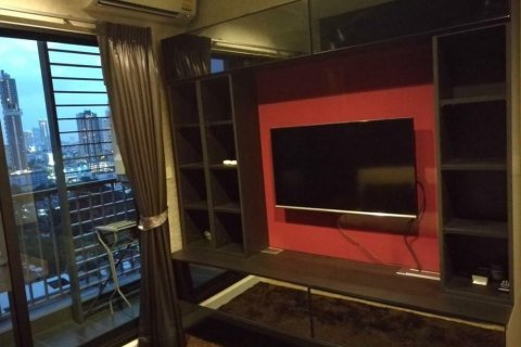 Studio dans le Condo à Sathon, Bangkok, Thaïlande № 137209 - photo 1