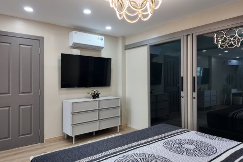 Apartment in Pattaya, Thailand 3 rooms № 176766 - photo 21