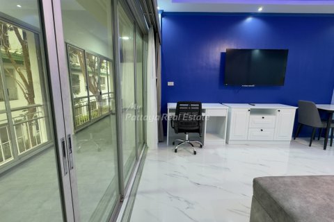 Condo in Bang Lamung, Thailand, 1 bedroom № 176762 - photo 12