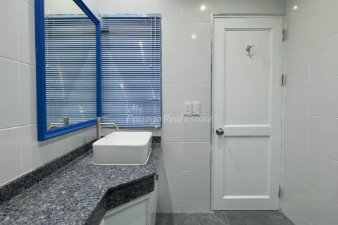 Condo in Bang Lamung, Thailand, 1 bedroom № 176762 - photo 20