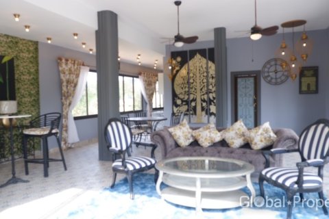 House in Pattaya, Thailand 3 bedrooms № 176764