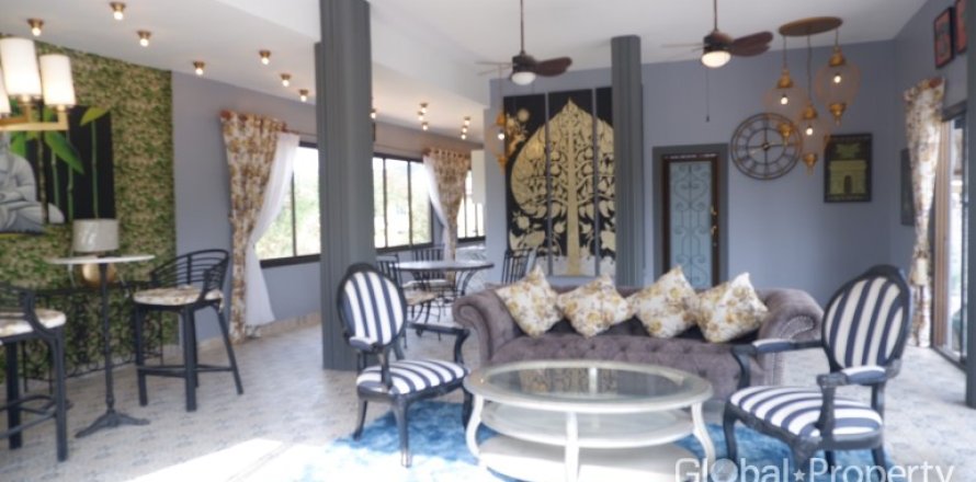 House in Pattaya, Thailand 3 bedrooms № 176764