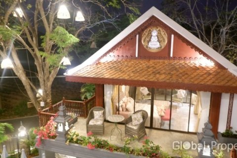 House in Pattaya, Thailand 3 bedrooms № 176764 - photo 9