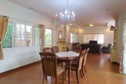 Villa in Chiang Mai, Thailand 6 bedrooms № 139981 - photo 3