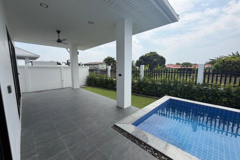 Villa in Hua Hin, Thailand 2 Schlafzimmer № 222700 - Foto 6