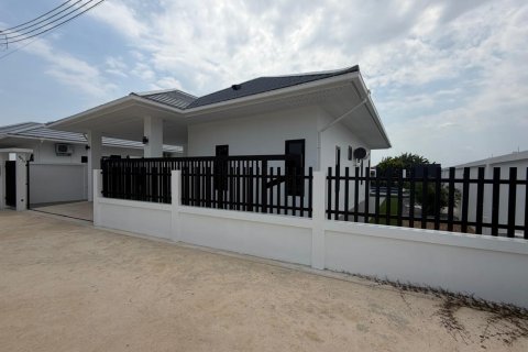 Villa in Hua Hin, Thailand 2 Schlafzimmer № 222700 - Foto 17