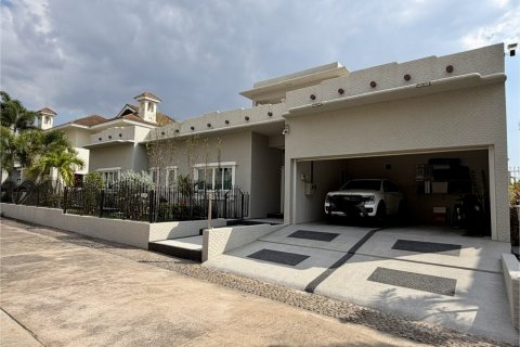 Maison à Pattaya, Thaïlande 3 chambres № 166995 - photo 21