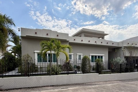 Maison à Pattaya, Thaïlande 3 chambres № 166995 - photo 2