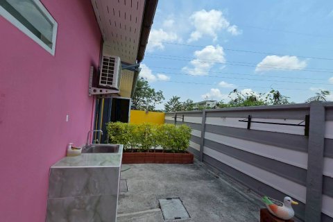 Коммерческая недвижимость в Чонбури, Таиланд № 166996 - фото 17