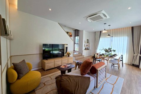 Дом в Чонбури, Таиланд с 4 спальнями  № 166997 - фото 3