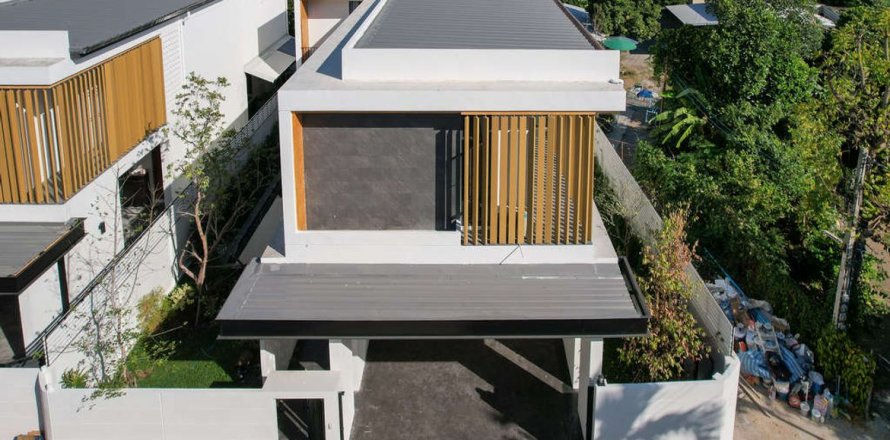 House in Chiang Mai, Thailand 4 bedrooms № 119971