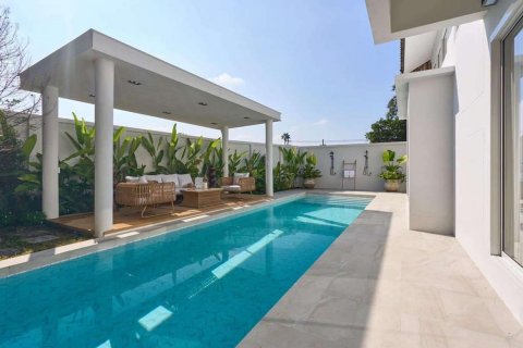 House in Chiang Mai, Thailand 4 bedrooms № 119961 - photo 5