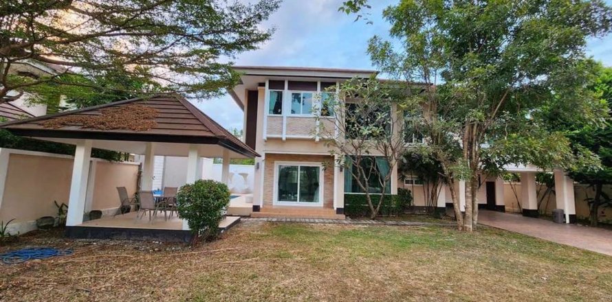 House in Chiang Mai, Thailand 4 bedrooms № 119972