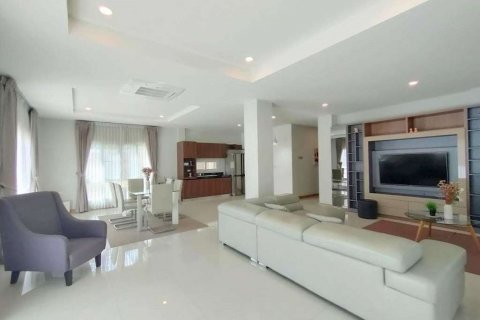 House in Chiang Mai, Thailand 4 bedrooms № 119972 - photo 6