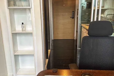 Condo à Khlong Toei, Bangkok, Thaïlande, 1 chambre  № 219982