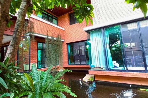 Villa in Khlong Sam Wa, Bangkok, Thailand 4 bedrooms № 160262 - photo 14