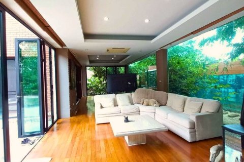 Villa in Khlong Sam Wa, Bangkok, Thailand 4 bedrooms № 160262 - photo 7
