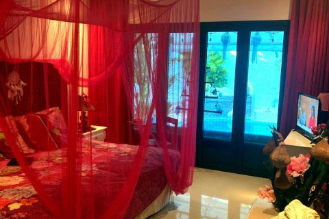 Villa in Phuket, Thailand 2 bedrooms № 168959 - photo 10