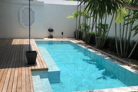 Villa in Phuket, Thailand 2 bedrooms № 168957 - photo 19