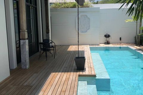 Villa in Phuket, Thailand 2 bedrooms № 168957 - photo 18