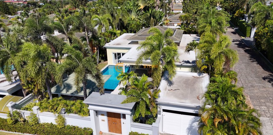 Studio in Pattaya, Thailand № 155420