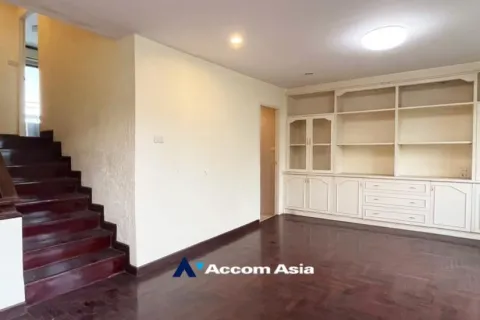 Reihenhaus in Khlong Toei, Bangkok, Thailand 4 Schlafzimmer № 215991 - Foto 4