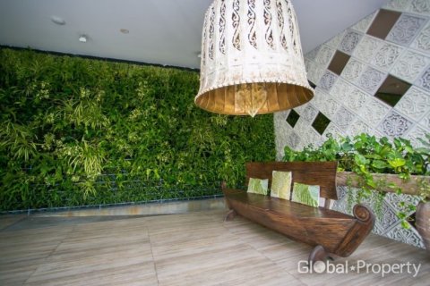 Condo in Pattaya, Thailand, 2 bedrooms  № 146583 - photo 20