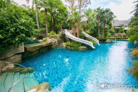 Condo in Pattaya, Thailand, 2 bedrooms  № 146583 - photo 11