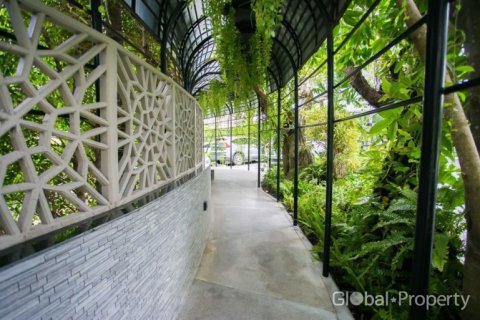 Condo in Pattaya, Thailand, 2 bedrooms  № 146583 - photo 4