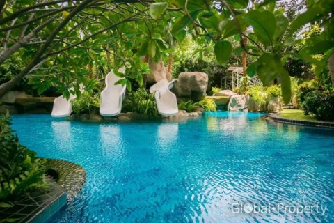 Condo in Pattaya, Thailand, 2 bedrooms  № 146583 - photo 12