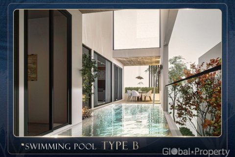 House in Pattaya, Thailand 4 bedrooms № 146581 - photo 2