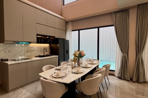 House in Pattaya, Thailand 4 bedrooms № 146581 - photo 9