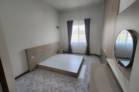 House in Mae Rim, Thailand 3 bedrooms № 147977 - photo 18