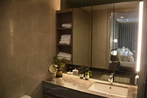 Condo in Watthana, Bangkok, Thailand, 2 bedrooms  № 139265 - photo 14