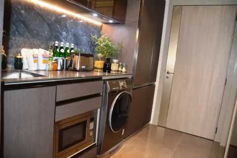 Condo in Watthana, Bangkok, Thailand, 2 bedrooms  № 139265 - photo 6