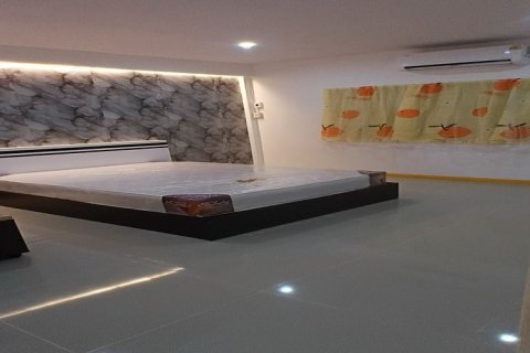 House in Pak Kret, Thailand 5 bedrooms № 160388 - photo 15