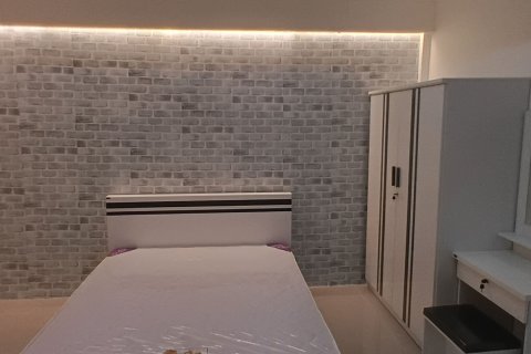 House in Pak Kret, Thailand 5 bedrooms № 160388 - photo 13