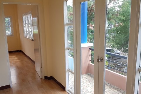 House in Pak Kret, Thailand 5 bedrooms № 160388 - photo 11