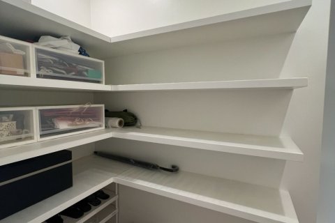 Condo in Bang Rak, Bangkok, Thailand, 2 bedrooms  № 160390 - photo 11