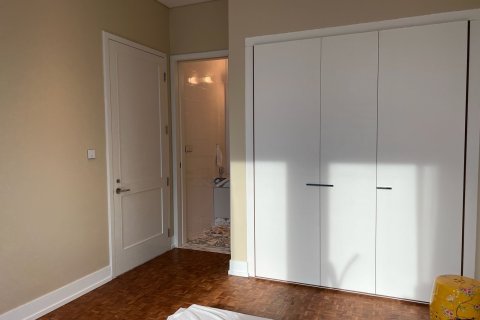 Condo in Bang Rak, Bangkok, Thailand, 2 bedrooms  № 160390 - photo 27