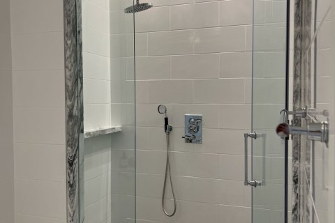 Condo in Bang Rak, Bangkok, Thailand, 2 bedrooms  № 160390 - photo 22