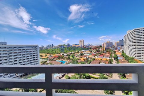 Condo in Pattaya, Thailand, 3 bedrooms № 196513 - photo 2