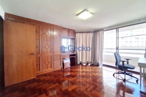 Condo in Pattaya, Thailand, 3 bedrooms № 196513 - photo 16