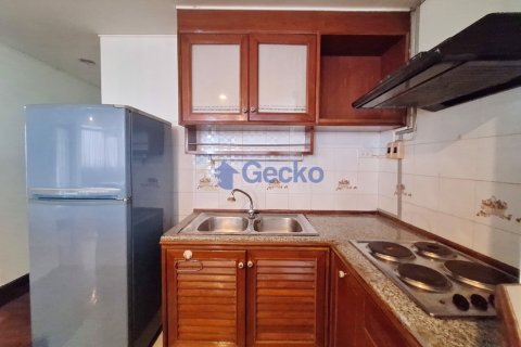 Condo in Pattaya, Thailand, 3 bedrooms № 196513 - photo 18