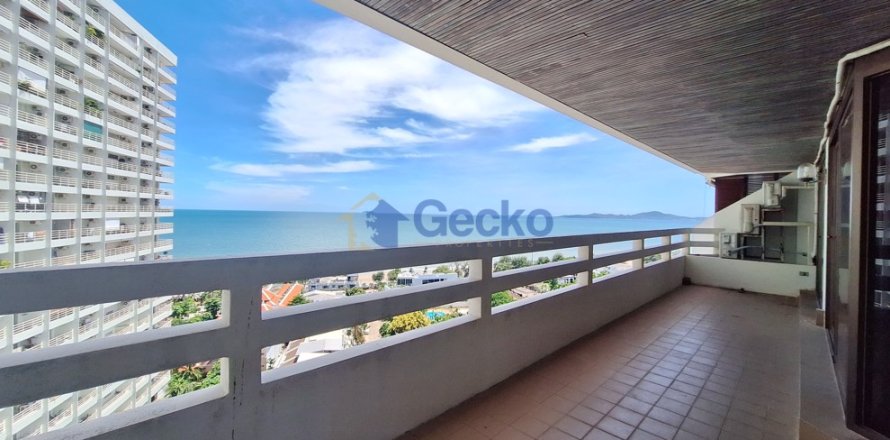 Condo in Pattaya, Thailand, 3 bedrooms № 196513