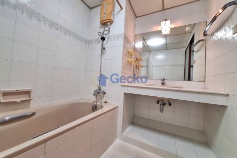 Condo in Pattaya, Thailand, 3 bedrooms № 196513 - photo 11