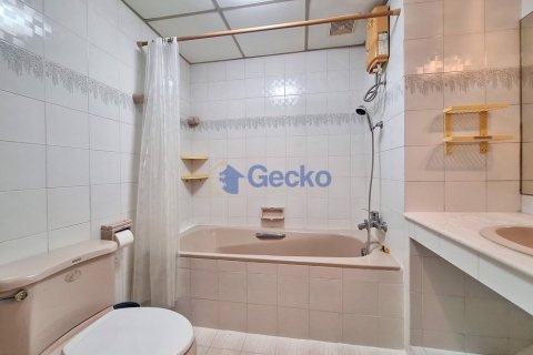 Condo in Pattaya, Thailand, 3 bedrooms № 196513 - photo 10