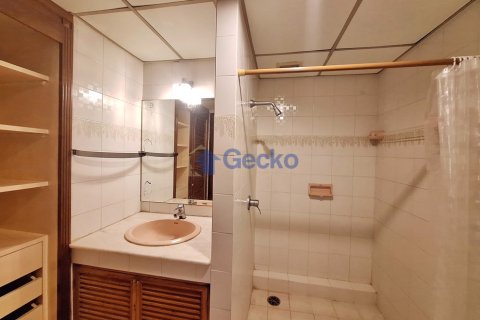 Condo in Pattaya, Thailand, 3 bedrooms № 196513 - photo 15