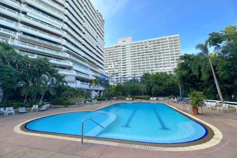 Condo in Pattaya, Thailand, 3 bedrooms № 196513 - photo 21